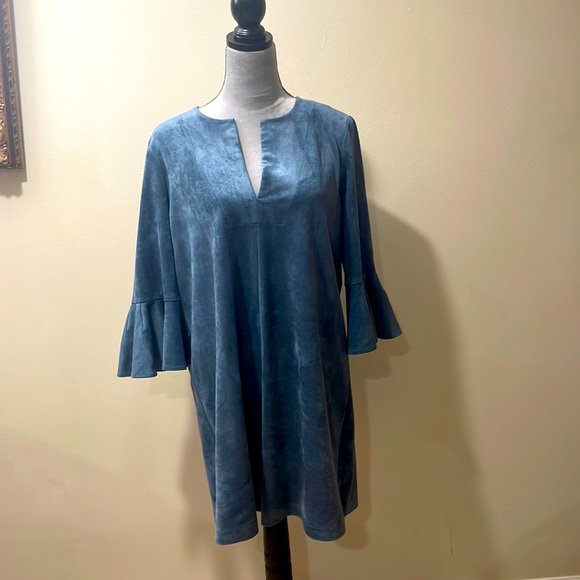 🎉Host Pick!🎉 NWT BCBGMaxazria faux suede Catier dress - Picture 2 of 10